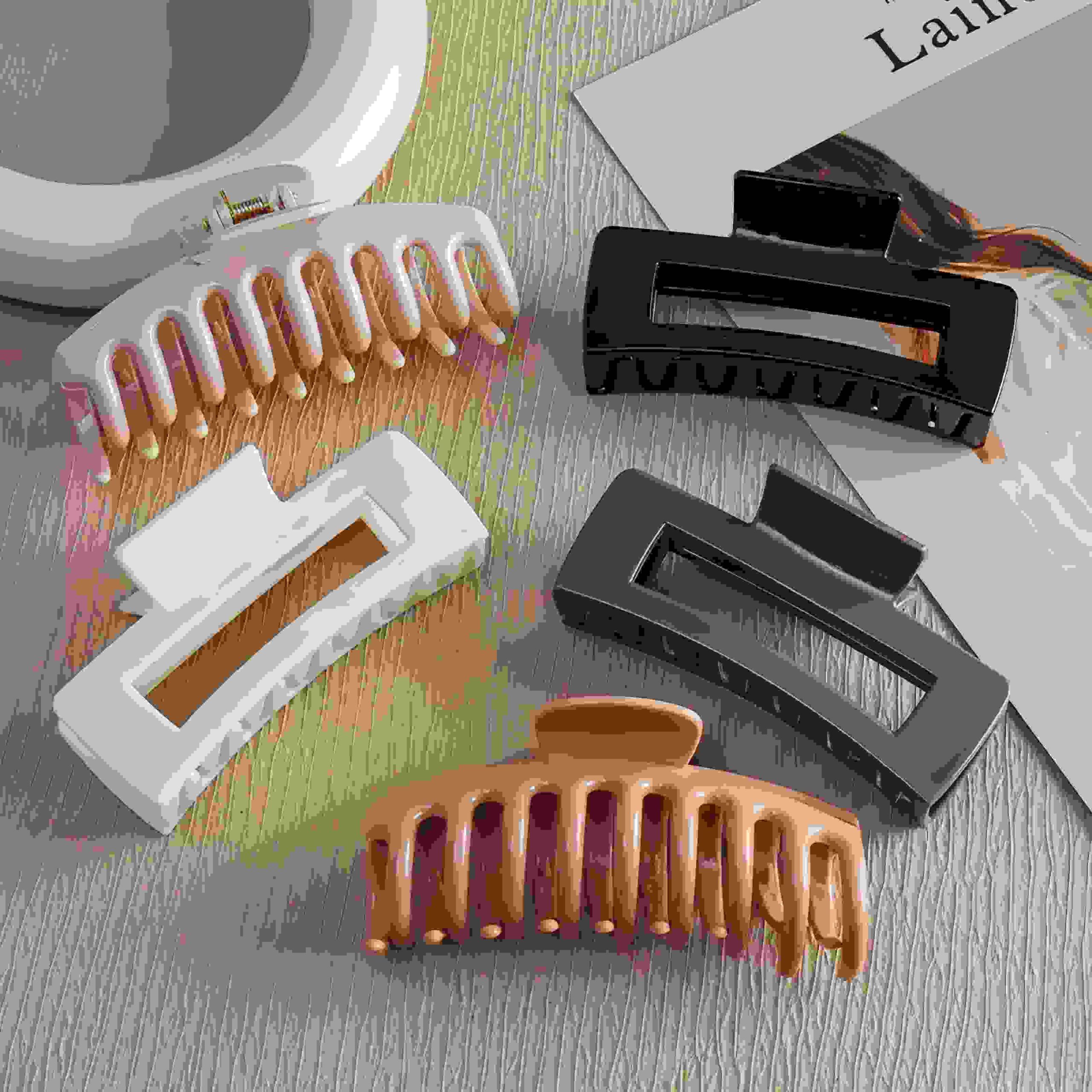New Fashion Ladies Solid Color Square Hair Claw Clip Silicone Material Durable Claw Clip